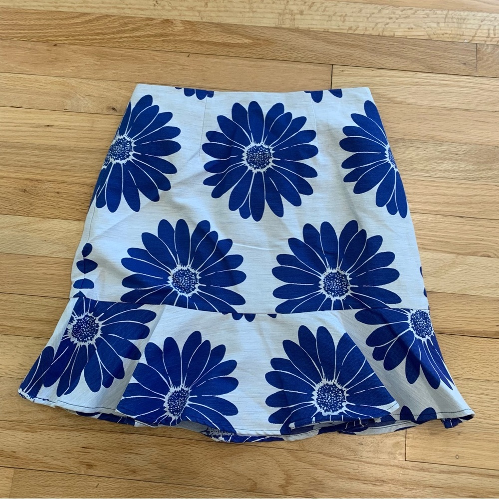 Anthropologie HUTCH Blue‎ White Daisy Ruffle Hem Skirt Size 0